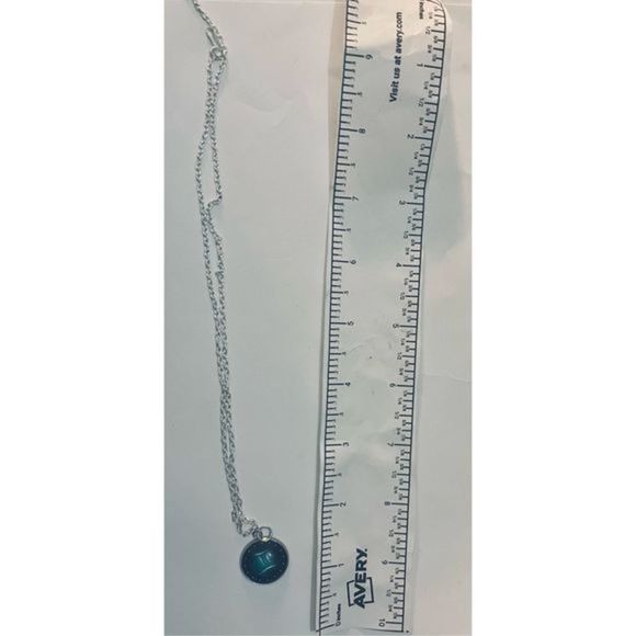 Gemini GREEN GLOW IN THE DARK ZODIAC STAR SIGN HOROSCOPE NECKLACE - Picture 6 of 14